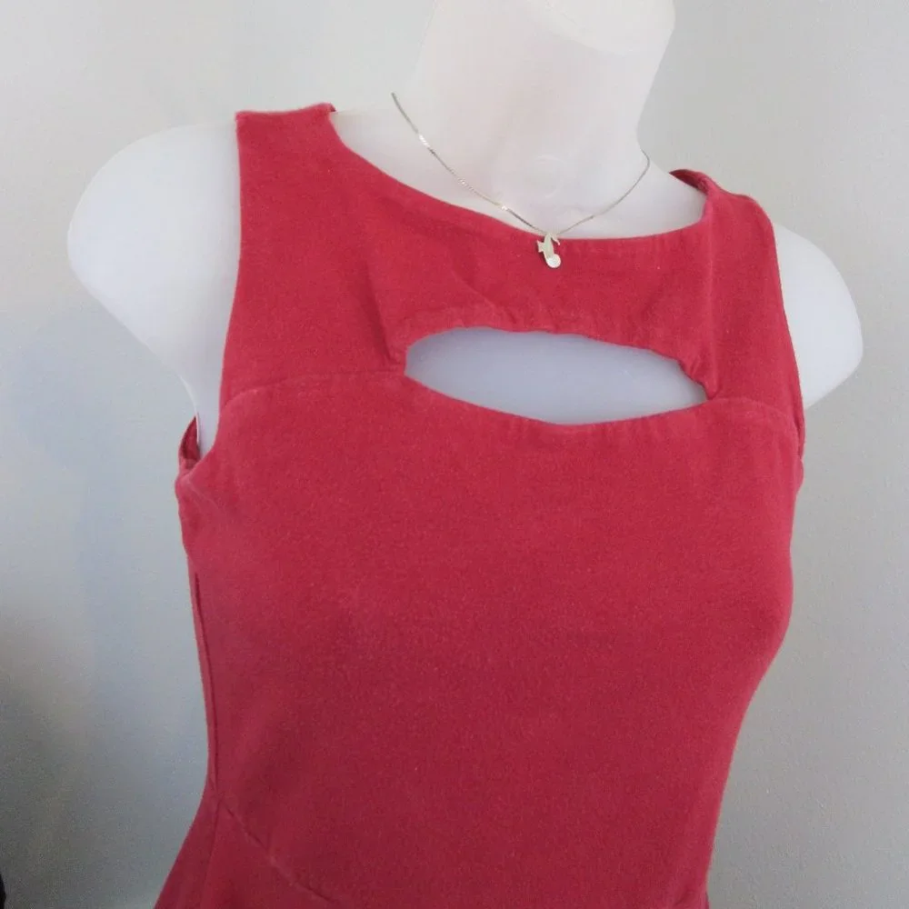 Maroon Knit Fit and Flare Sleeveless Dress - Picture 2 of 12